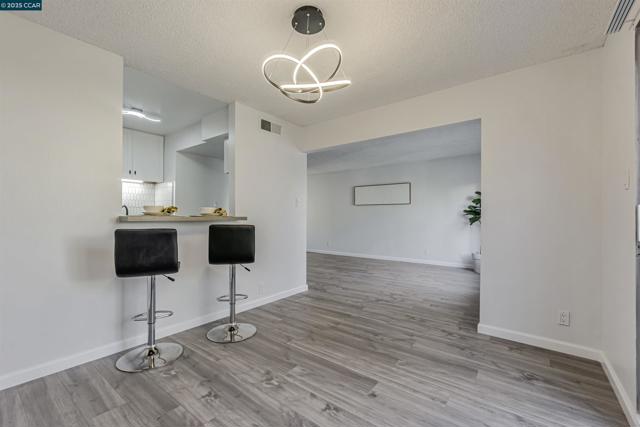 2200 Laguna Cir, Concord CA: https://media.crmls.org/mediaz/ed847c52-2233-4f84-ac6d-13ca7a66b71c.jpg