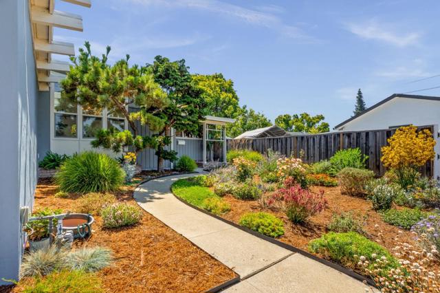 49 Gresel Street, Hayward CA: https://media.crmls.org/mediaz/ed854a7c-dcd6-41bb-87b5-7235d68154e5.jpg