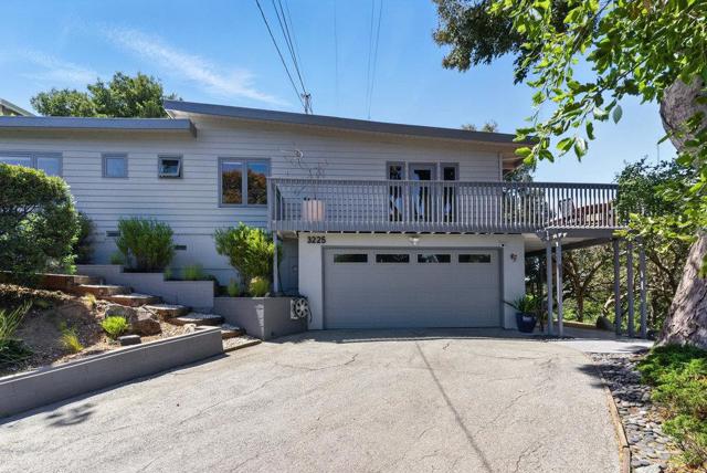 3225 Upper Lock Avenue, Belmont CA: https://media.crmls.org/mediaz/ed859feb-c54c-41bb-bb1f-132556b0af4d.jpg