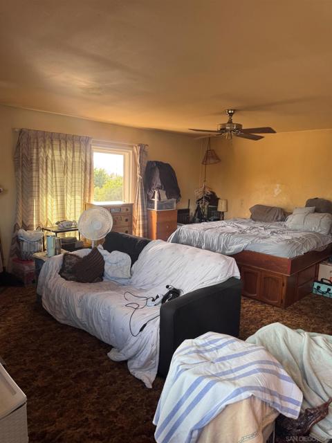 226 Lento Ln, El Cajon CA: https://media.crmls.org/mediaz/ed863556-6cd7-46ce-b8f6-44a2e4e57e23.jpg