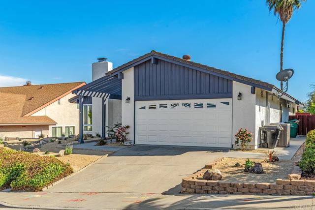 Detail Gallery Image 1 of 1 For 11485 Luz Pl, San Diego,  CA 92127 - 3 Beds | 2 Baths