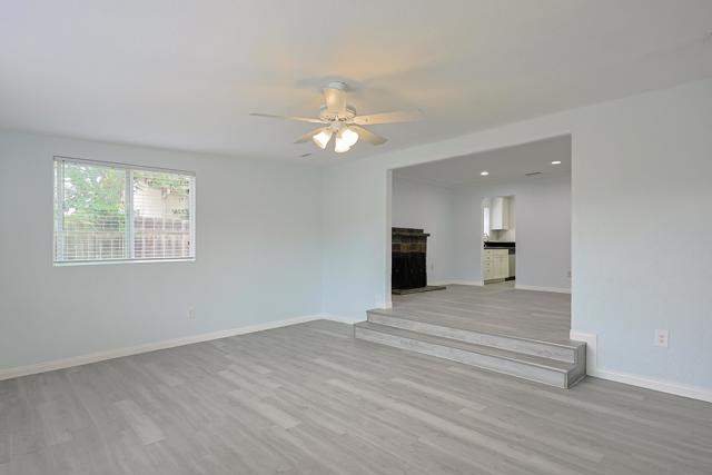 819 Daisy St, Escondido CA: https://media.crmls.org/mediaz/ed87388a-b07e-4045-922f-893100eddd23.jpg