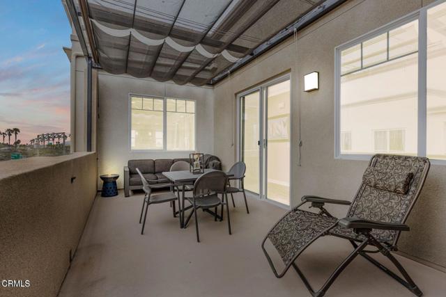 2810 Wagon Wheel Road, Oxnard CA: https://media.crmls.org/mediaz/ed87efee-97b3-432a-b1ab-db904baa8b1e.jpg
