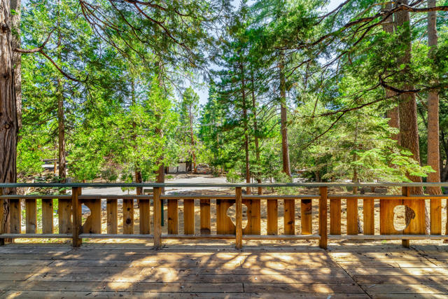 52551 Pine Ridge Road, Idyllwild CA: https://media.crmls.org/mediaz/ed880c78-253b-4e33-b6b2-084ca3b78b76.jpg