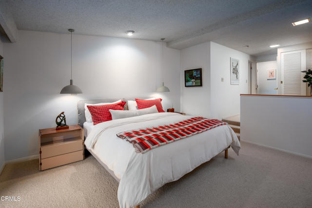 1570 Old House Road, Pasadena CA: https://media.crmls.org/mediaz/ed883172-a2ae-4c3b-b1ca-c2c148f95842.jpg