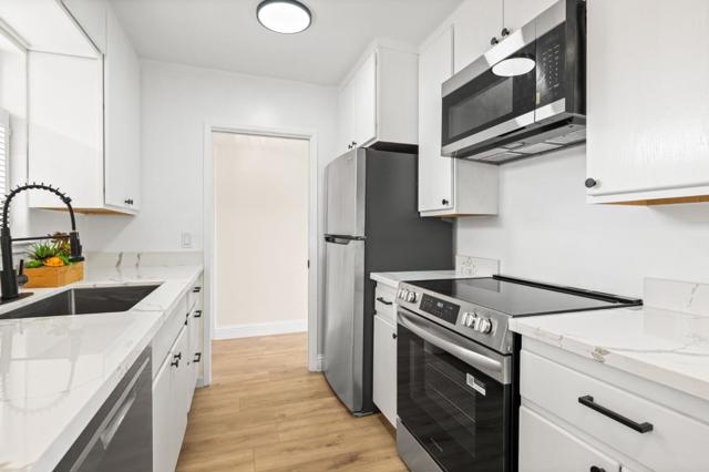 1599 Hays Street, San Leandro CA: https://media.crmls.org/mediaz/ed88ff14-afff-4447-8093-f1f2ad9a5ce3.jpg