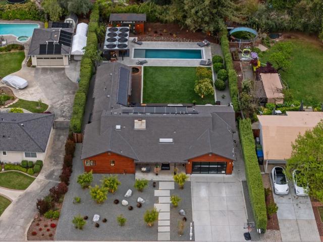 15548 Kavin Lane, Monte Sereno CA: https://media.crmls.org/mediaz/ed8b1485-46e8-4058-9c07-36ec78f62679.jpg
