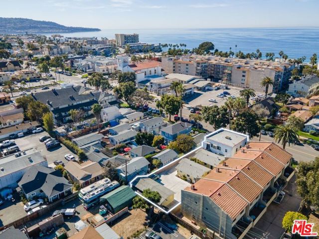 214 BROADWAY, Redondo Beach, California 90277, ,Residential Income,Sold,BROADWAY,22125993