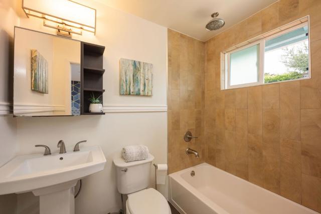 201 Bridgeport Drive, Half Moon Bay CA: https://media.crmls.org/mediaz/ed8b81b1-65a5-4fcb-a5e4-2b9bd5e9a818.jpg