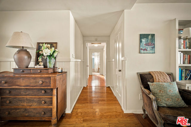 23431 Clarendon Street photo 13