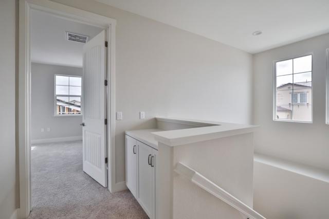 591 Santa Lucia Way, Marina CA: https://media.crmls.org/mediaz/ed8cfc44-39af-494f-accf-4aaf3bc770db.jpg