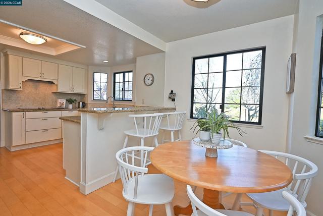 Image 13 of 33 For 137 Haslemere