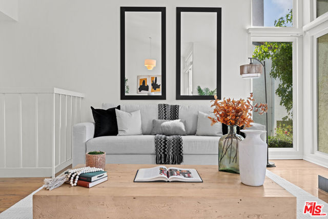 1700 Palisades Drive, Pacific Palisades CA: https://media.crmls.org/mediaz/ed8d7ece-2e87-4736-9856-c0758c4f045f.jpg