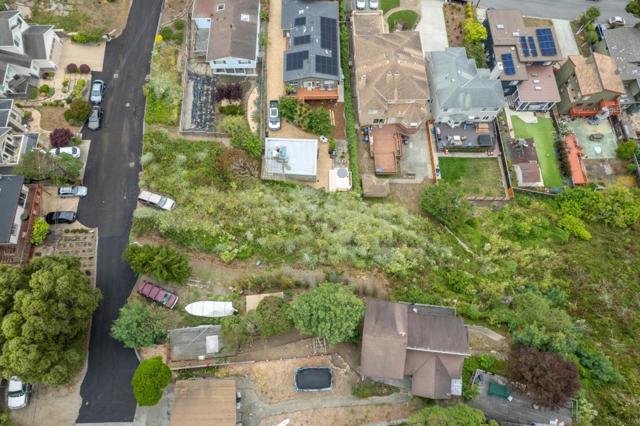 417 Athenian Way, Pacifica CA: https://media.crmls.org/mediaz/ed8e1a70-ddc5-4049-b901-ca213c57a154.jpg