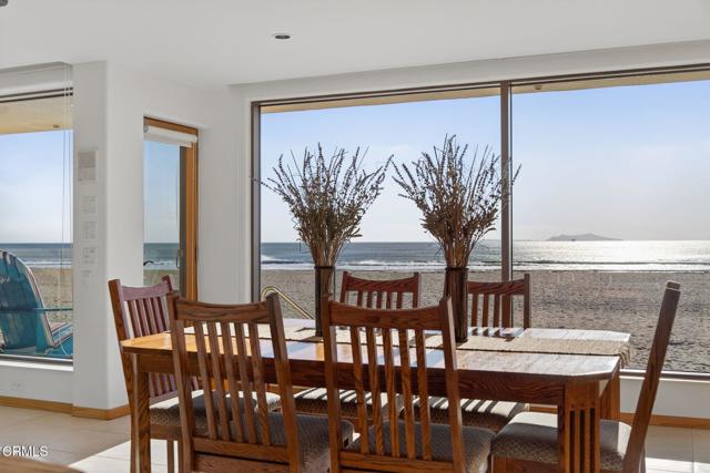 Detail Gallery Image 11 of 55 For 2421 Ocean Dr, Oxnard,  CA 93035 - 5 Beds | 4/1 Baths