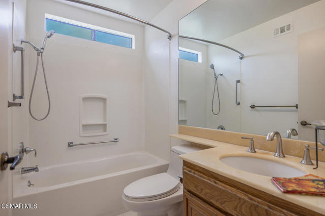 31310 Village 31, Camarillo CA: https://media.crmls.org/mediaz/ed8f8718-3be2-4894-88c1-5c2d829f1391.jpg