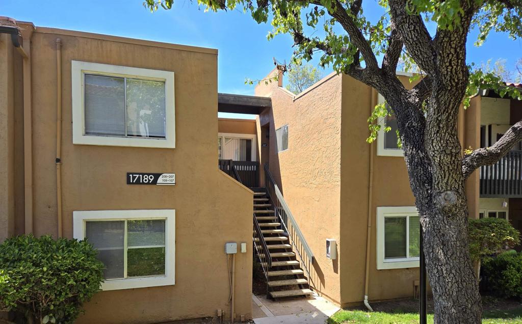 17189 17189 W. Bernardo Dr. #208
