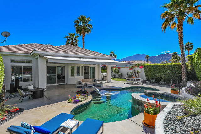 80360 Via Valerosa, La Quinta CA: https://media.crmls.org/mediaz/ed8fadb9-db5c-4a31-96da-d88464ad1313.jpg