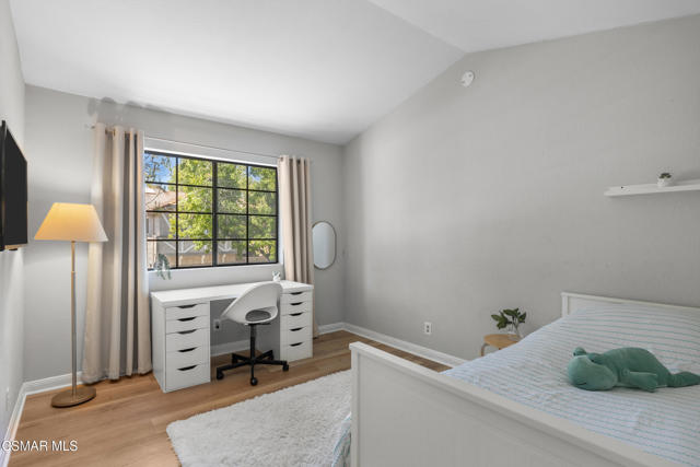 29725 Windsong Lane, Agoura Hills CA: https://media.crmls.org/mediaz/ed900ff5-d8e4-4b4e-b93a-4193ca3778bc.jpg