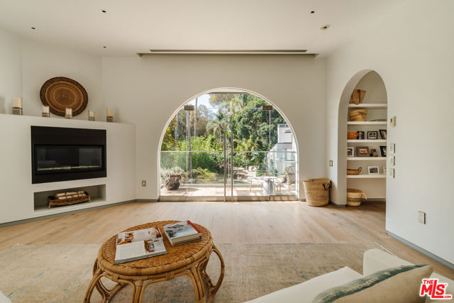Drew Fenton | 14800 Corona Del Mar Pacific Palisades CA | MLS: 7412016