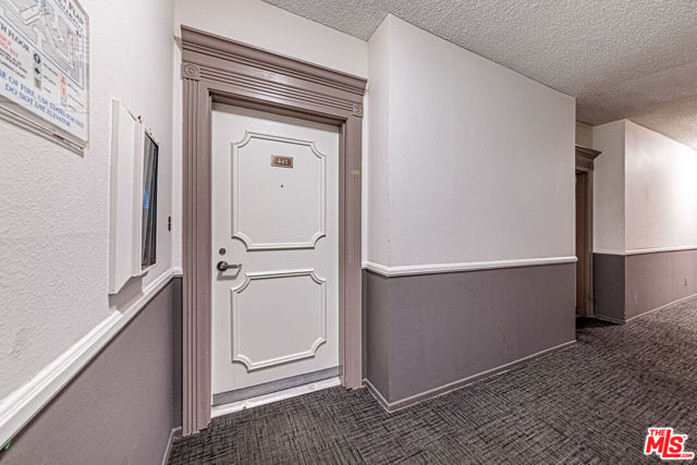 620 S Gramercy Place, Los Angeles CA: https://media.crmls.org/mediaz/ed954343-f2c8-46b0-998d-11a2826d048b.jpg