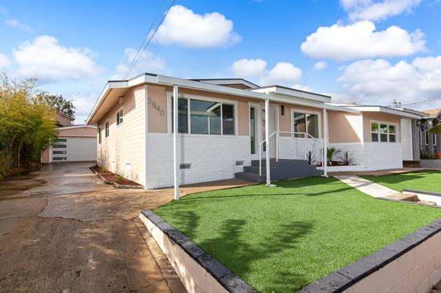 Detail Gallery Image 8 of 75 For 3840 Tomahawk Ln, San Diego,  CA 92117 - 5 Beds | 2 Baths