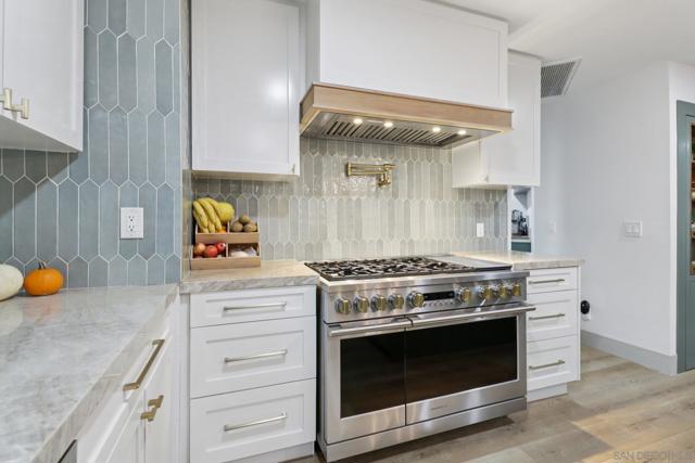 Image 26 of 73 For 43 Corte Maria Ave