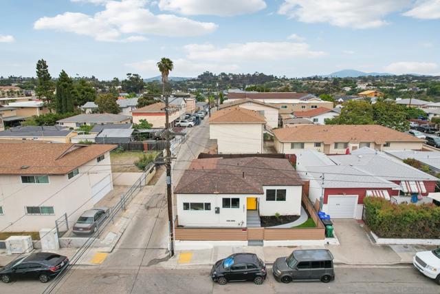 3821 Shiloh Rd, San Diego CA: https://media.crmls.org/mediaz/ed95dd95-659f-44f1-8fb6-ac08e87b0185.jpg
