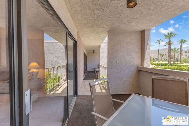 2696 S Sierra Madre, Palm Springs CA: https://media.crmls.org/mediaz/ed969b21-3493-4797-8bcc-37f5d506c480.jpg
