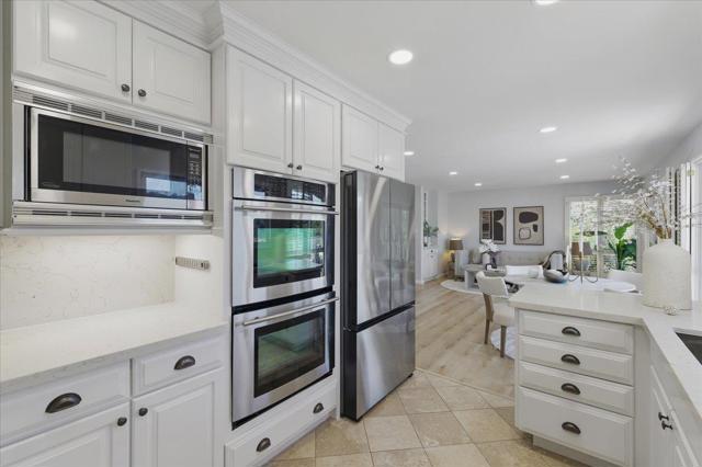 2434 Hastings Drive, Belmont CA: https://media.crmls.org/mediaz/ed973112-8644-4fa3-ade7-9a0ff5503105.jpg