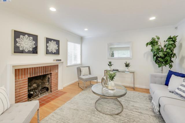 Image 6 of 37 For 15535 Sedgeman St