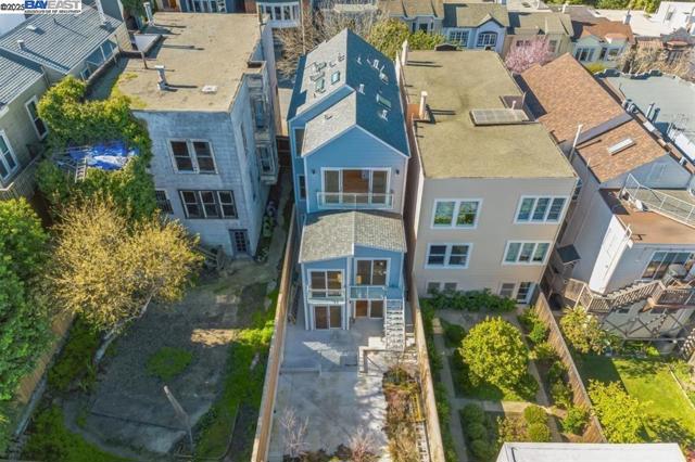 1208 Stanyan St, San Francisco CA: https://media.crmls.org/mediaz/ed978261-6e32-49ed-8205-2a18ca8bf680.jpg