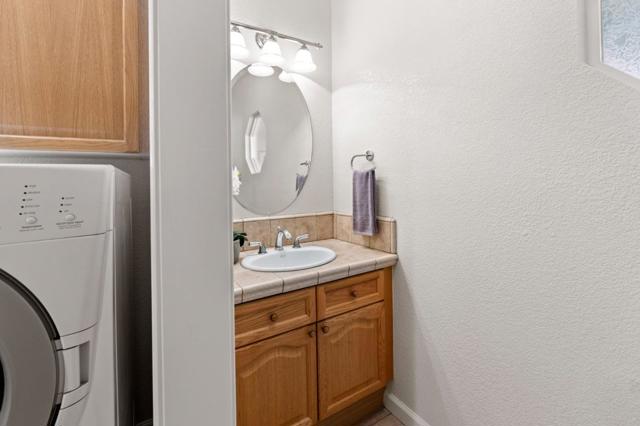 Image 26 of 90 For 157 Oak Knoll Court