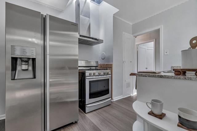 1834 38th Avenue, San Francisco CA: https://media.crmls.org/mediaz/ed993f01-e9ad-4029-81bc-9d5a43b37e16.jpg
