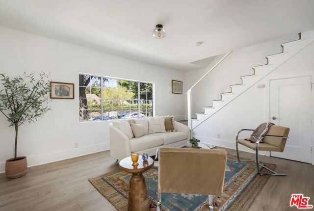 329 N Avenue 57, Los Angeles CA: https://media.crmls.org/mediaz/ed996a70-0aa5-4920-a2c2-2f0b871990c9.jpg