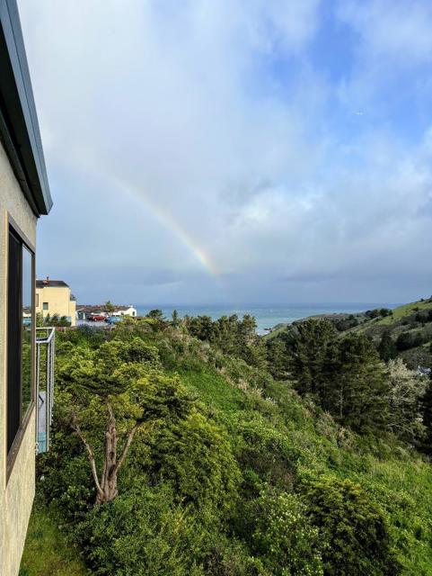 945 Fassler Avenue, Pacifica CA: https://media.crmls.org/mediaz/ed9a2a7e-4734-433b-bc57-d2175ce3f028.jpg