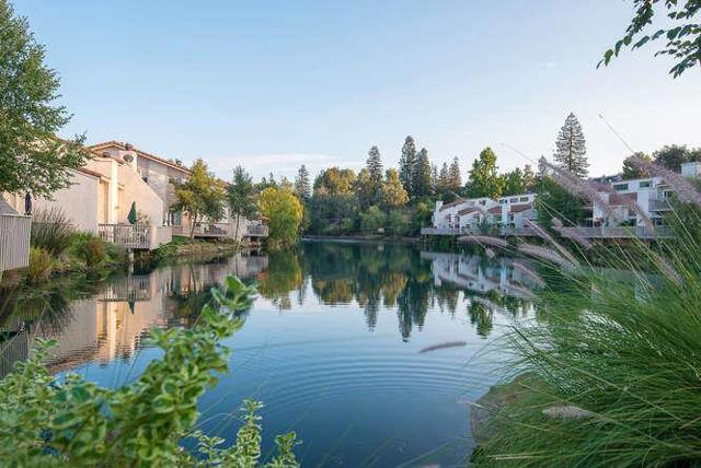 131 El Pinar, Los Gatos CA: https://media.crmls.org/mediaz/ed9aa7e4-5fd2-465a-a09c-94302c94d8ae.jpg
