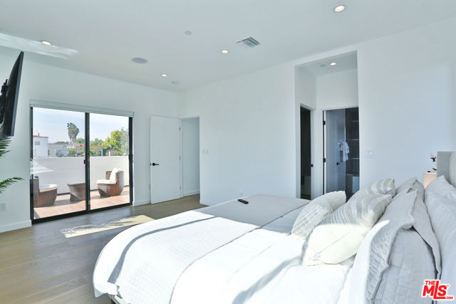 1622 S Mansfield Avenue, Los Angeles CA: https://media.crmls.org/mediaz/ed9ab5e0-d667-4c55-a87c-e4754b10cdaa.jpg
