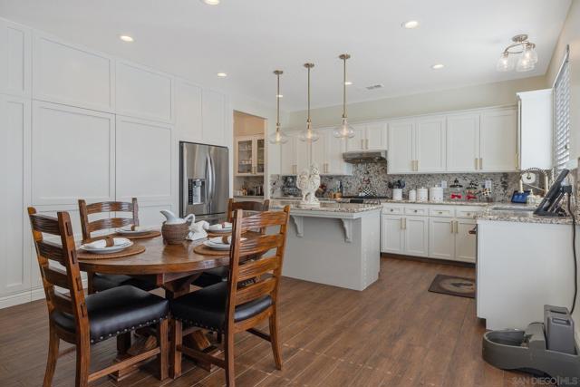 Image 16 of 69 For 2415 Oak Grove Ct