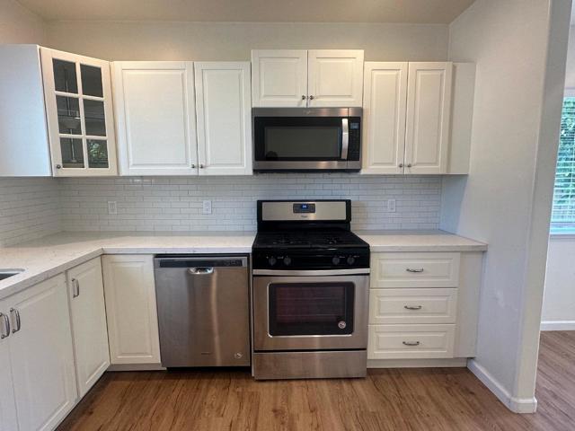 935 S Eldorado Street, San Mateo CA: https://media.crmls.org/mediaz/ed9bd570-9af6-4b72-b79a-7381c30c68b3.jpg