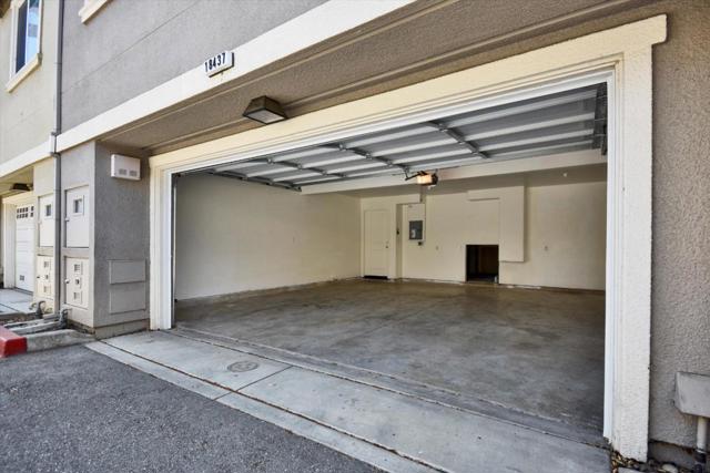 18437 Opal Lane, Morgan Hill CA: https://media.crmls.org/mediaz/ed9d06dc-b5f6-4d66-a90b-9796379e4df9.jpg