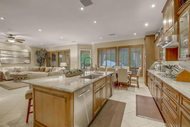 Image 16 of 74 For 48611 Sojourn Street