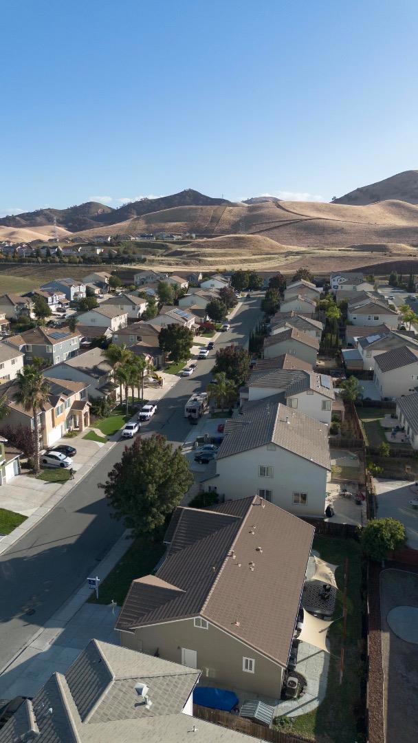 1112 Park West Drive, Pittsburg CA: https://media.crmls.org/mediaz/ed9e9219-8b72-4677-8d9c-3bb6e0e470db.jpg