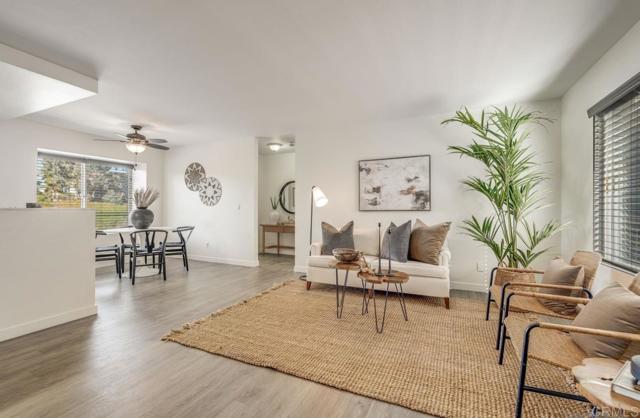 552 Canyon Drive, Oceanside CA: https://media.crmls.org/mediaz/ed9ec527-f9a5-4a17-ae26-a6ab238eaf74.jpg