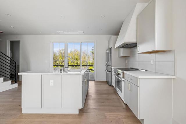 577 Creekside Court, Half Moon Bay CA: https://media.crmls.org/mediaz/ed9ec72c-0e81-4c95-a13c-ae2de021f73c.jpg