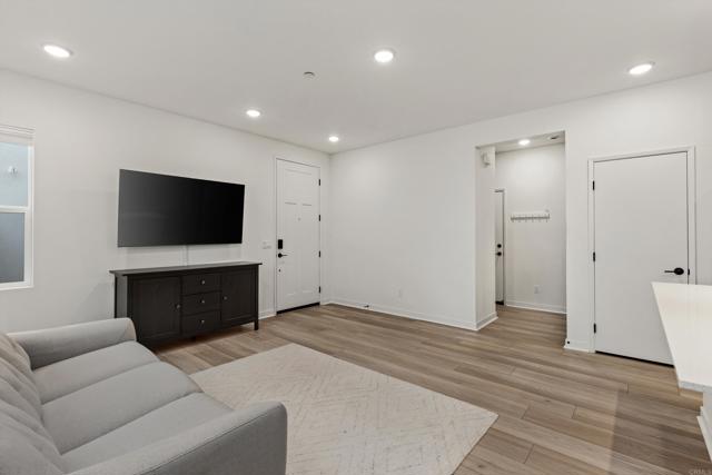 Detail Gallery Image 8 of 66 For 227 Canopy Trails Place, Fallbrook,  CA 92028 - 4 Beds | 2/1 Baths