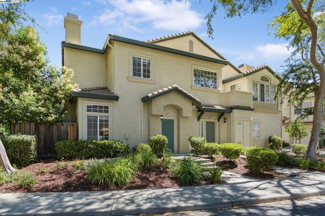 4120 Lucca Ct, Pleasanton CA: https://media.crmls.org/mediaz/ed9fb8fa-d372-45a9-93d7-bad2f5d4324f.jpg