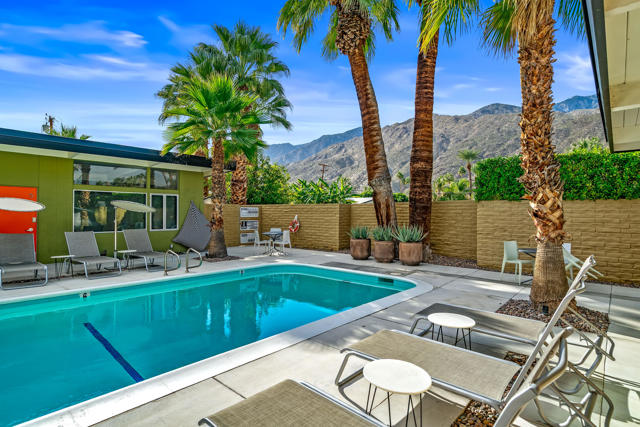 1611 S Calle Palo Fierro #4, Palm Springs, CA 92264