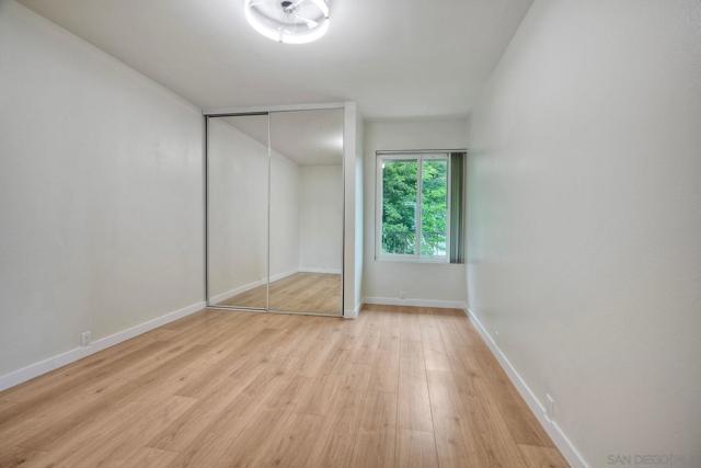 10143 Caminito Volar, San Diego CA: https://media.crmls.org/mediaz/eda00711-724e-4a20-be8e-d1d119e4c378.jpg
