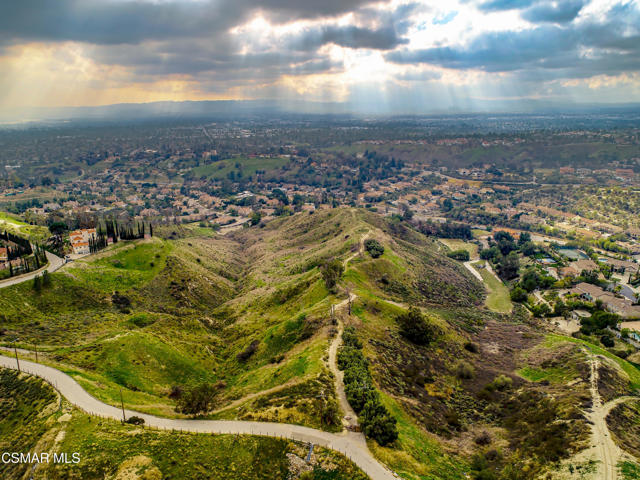 17900 Bull Canyon Road, Granada Hills CA: https://media.crmls.org/mediaz/eda05c14-7763-4bbe-b33e-b5752878a138.jpg